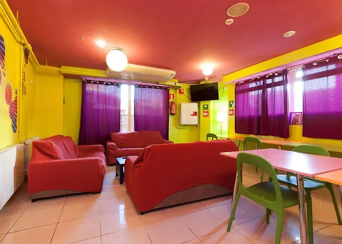 Mellow Hostel *