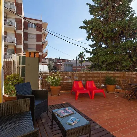 巴塞罗那迈洛青年旅馆 *