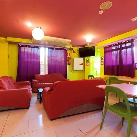 Mellow Hostel *