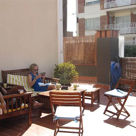 Mellow Hostel *