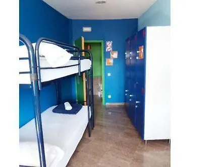 巴塞罗那迈洛青年旅馆 *