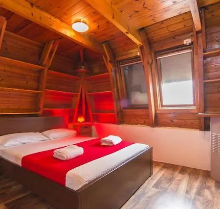 Mellow Hostel *